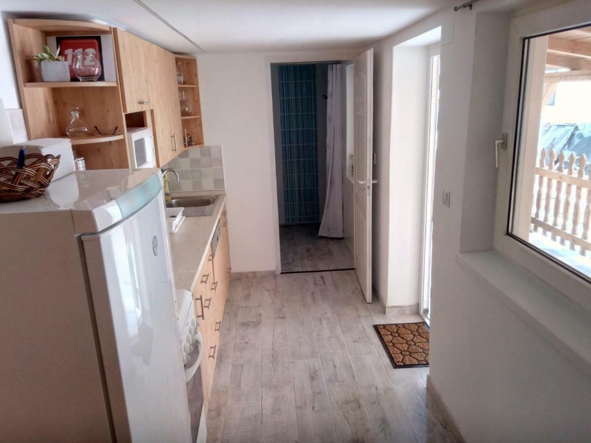 Mini Apartman Lägenhet Mohács Exteriör bild